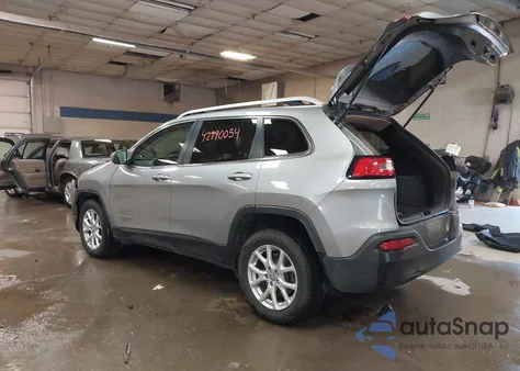 2015 Jeep Cherokee Latitude z USA, uszkodzony, nr VIN 1C4PJMCB2FW715061